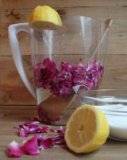 Rosenblütensirup